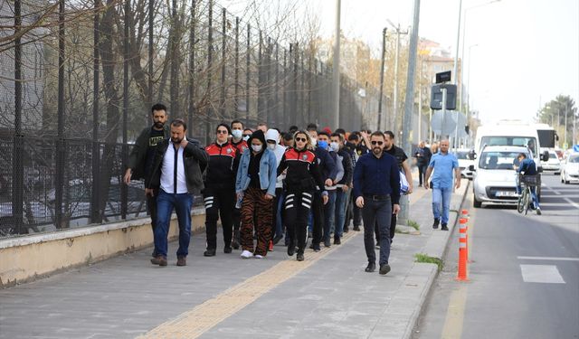 Diyarbakır merkezli 5 ilde dolandırıcılık operasyonunda 14 zanlı tutuklandı