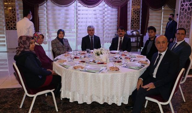 Hatay'da "Bir Lokma Bin Sofra" iftar programı düzenlendi