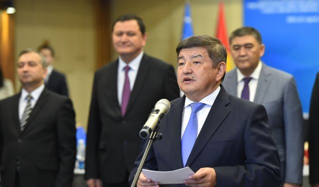 Özbekistan, Kırgızistan'da 3,5 milyon dolara okul yaptırdı