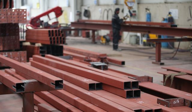 Sakarya'daki firmadan 5 kıtaya çelik ihracatı