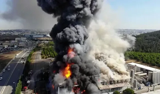 Son dakika: Tuzla'da bir iş yerinde patlama ve yangın!