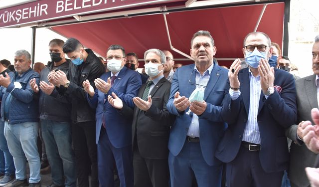 Trabzonspor'un milli kalecisi Uğurcan Çakır'ın dedesi son yolculuğuna uğurlandı