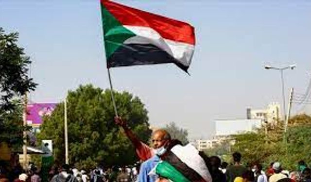 Sudan'da 6 aydır devam eden siyasi krizin tarafları ve çözüm çabaları