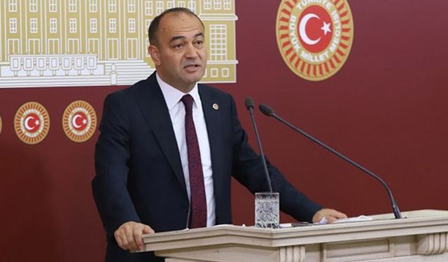 CHP'li Özgür Karabat'tan EYT'ye tam destek