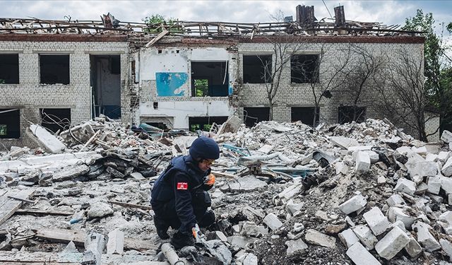 Rusya'nın Ukrayna'daki Donetsk bölgesine yönelik hava saldırıları sürüyor