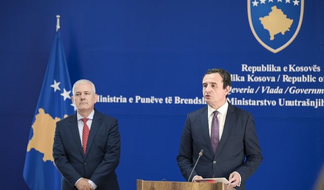 Kosova Başbakanı Kurti'den "barikatların kaldırılması" açıklaması