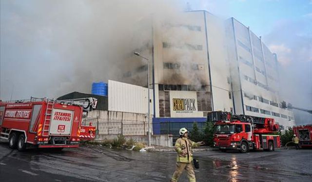 Arnavutköy’deki cam üretim tesisinde yangın!