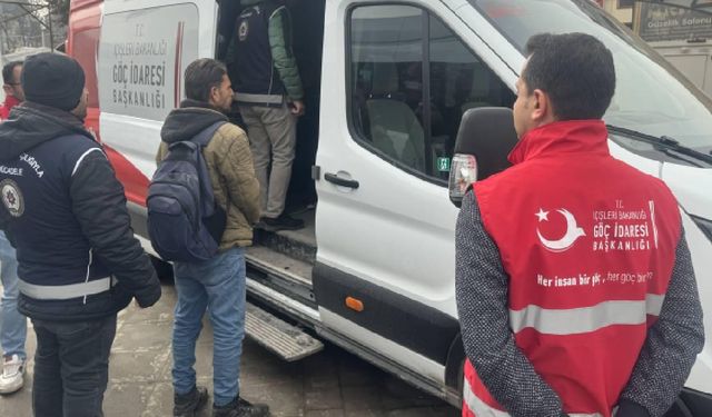 Van'da 1 haftada 97 düzensiz göçmen yakalandı