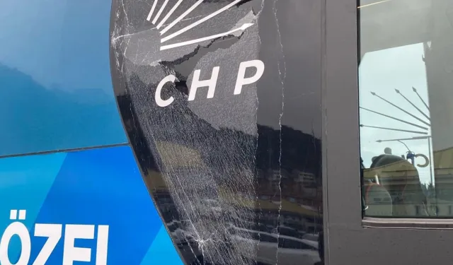 CHP'nin miting otobüsüne taş atan şahıs: Yüksek sesten rahatsız oldum