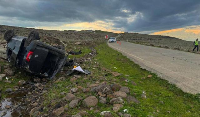 Şanlıurfa'da şarampole devrilen otomobilin sürücüsü hayatını kaybetti