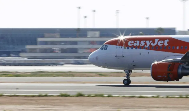 İngiliz şirketi easyJet İsrail'e uçuşları durdurdu