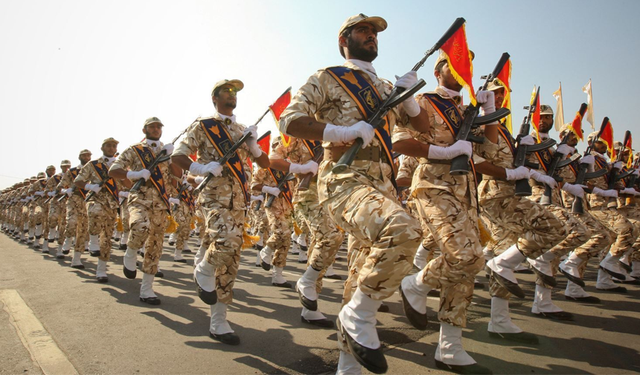 İran Devrim Muhafızları Ordusu: ABD, İran'a karşı İsrail'e destek verirse "pişman edici" tepkiyle karşılaşır