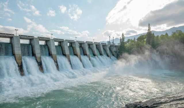 İtalya'da hidroelektrik santralinde patlama! 4 kişi hayatını kaybetti