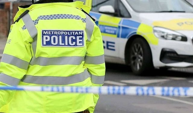 Londra'da kılıçlı saldırı! 13 yaşındaki bir çocuk öldü