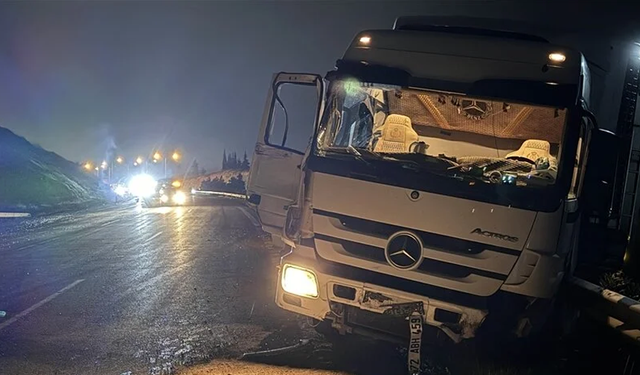 Gaziantep'te kazaya müdahale eden ekip aracına tır çaptı!