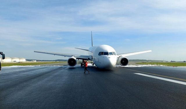 İstanbul Havalimanı'ndaki kapalı pist yeniden uçuşlara açıldı