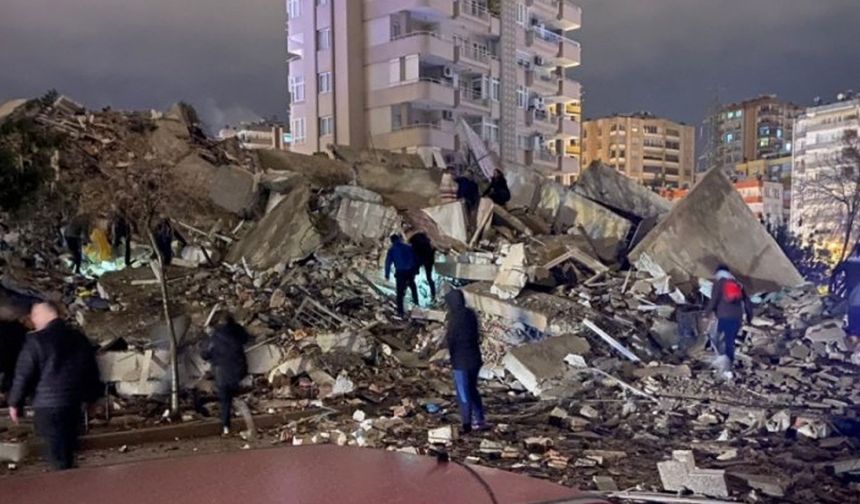Kahramanmaraş'ta şiddetli deprem: Çevre illerden de hissedildi
