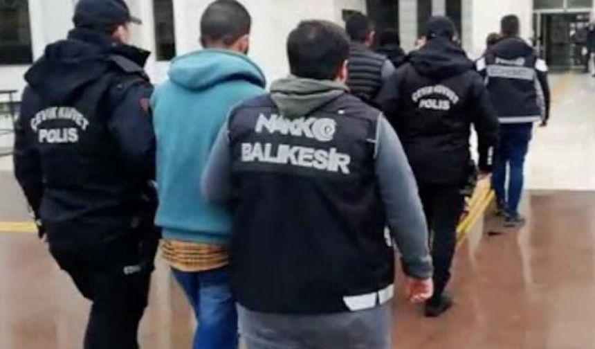Balıkesir'de uyuşturucu operasyonunda 14 kişi yakalandı