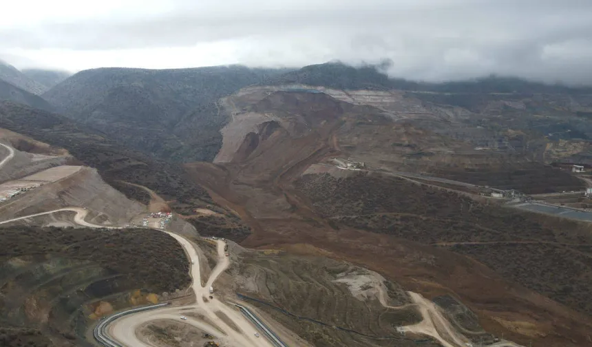 CHP'li Yavuzyılmaz paylaştı: İliç'teki madende daha önce de toprak kayması yaşanmış
