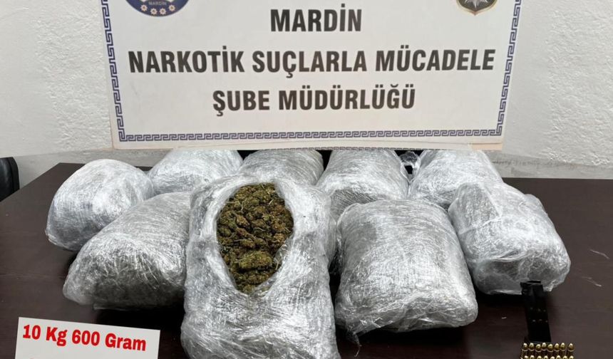 Mardin'de bir araçtan 10 kilo 600 gram uyuşturucu madde ele geçirildi