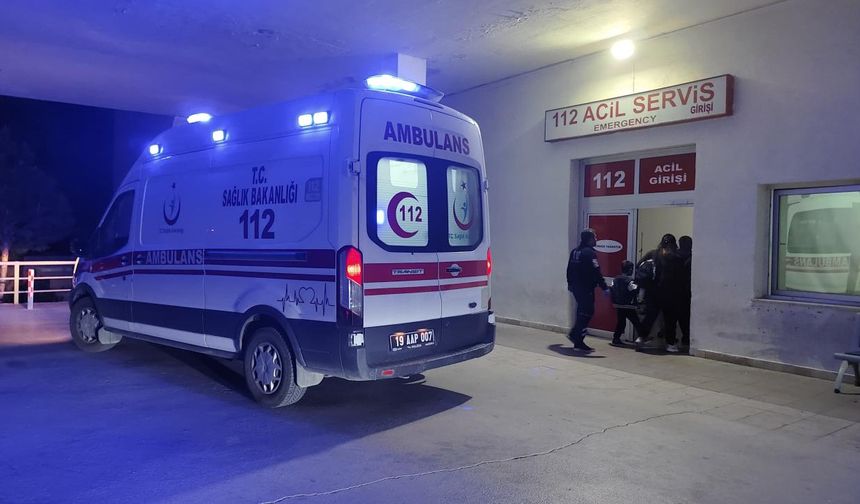 Çorum'da zincirleme trafik kazasında 13 kişi yaralandı