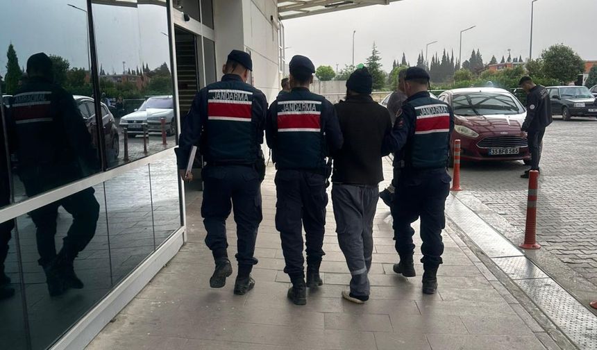 İzmir'de DEAŞ'a yönelik operasyon: 11 şüpheli yakalandı
