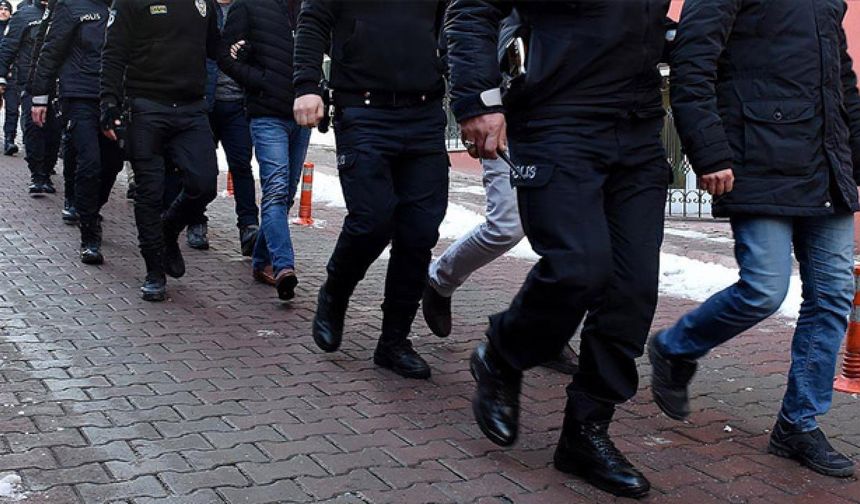 Ankara'da tespit edilen 15 FETÖ firarisi yakalandı
