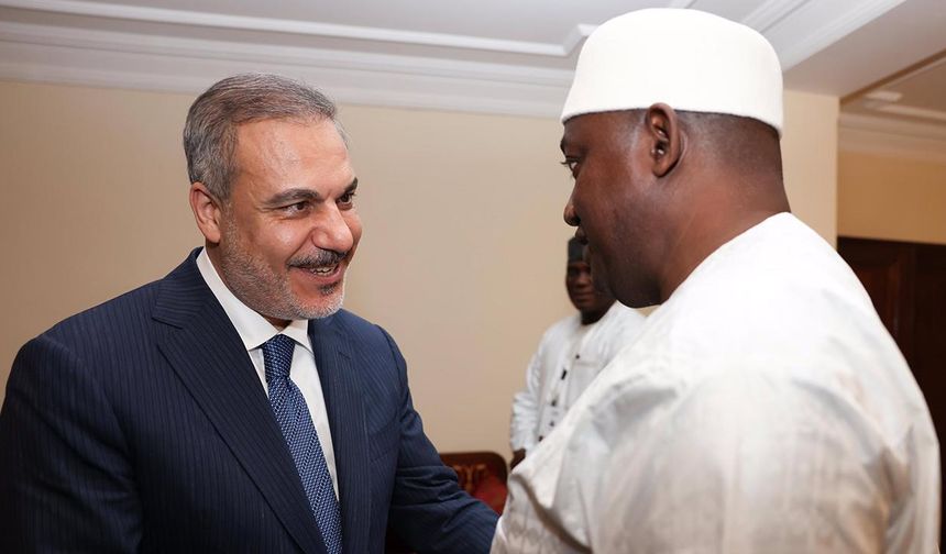 Dışişleri Bakanı Hakan Fidan Gambiya'ya gitti